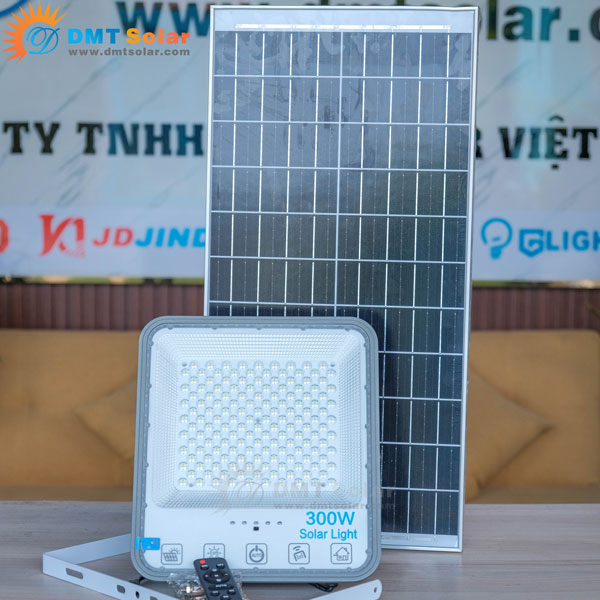 Đèn pha năng lượng mặt trời 300W cao cấp P-300W-F05